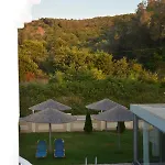 Marianna Hotel *