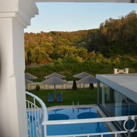 Marianna Отель *