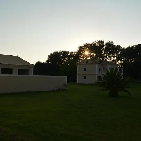 Marianna Hotel *